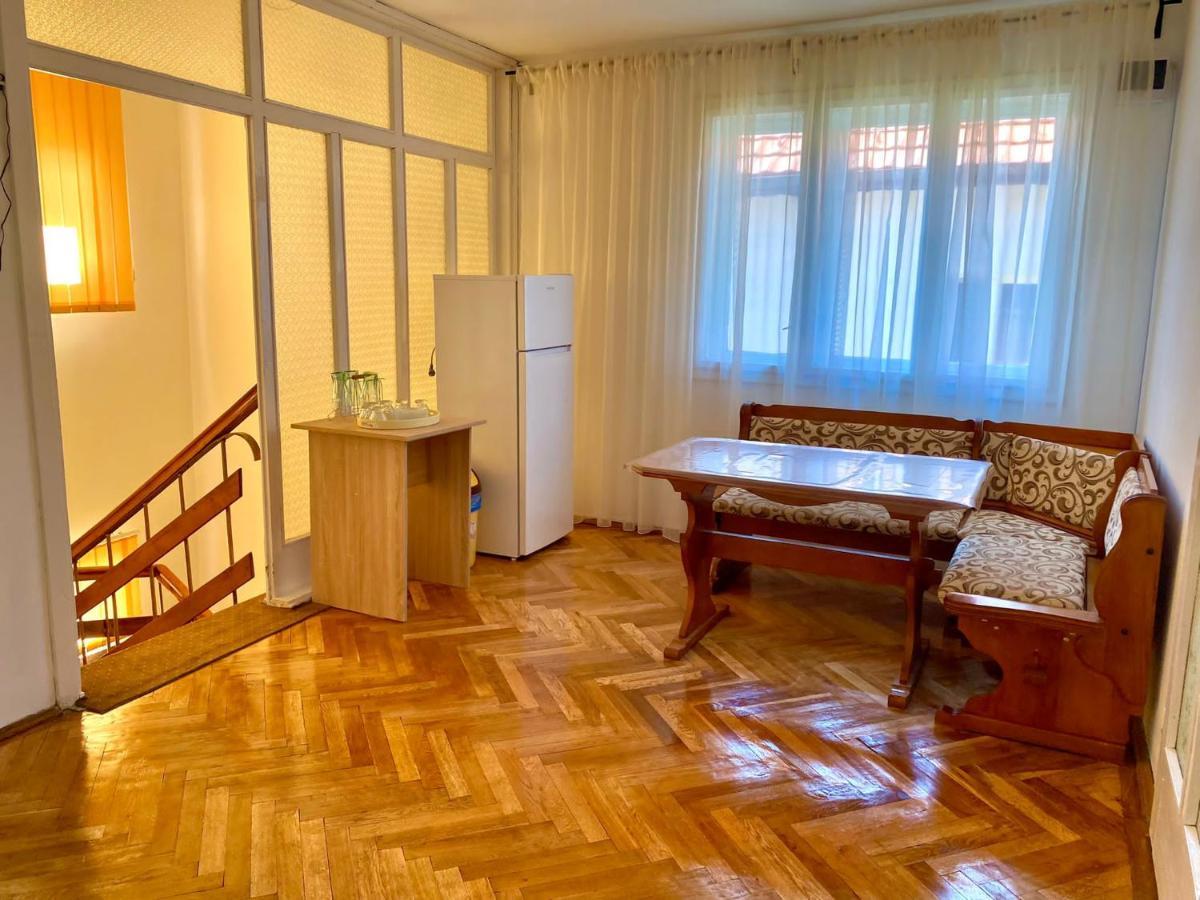 Casa Roxamy Hotel Orsova Bagian luar foto